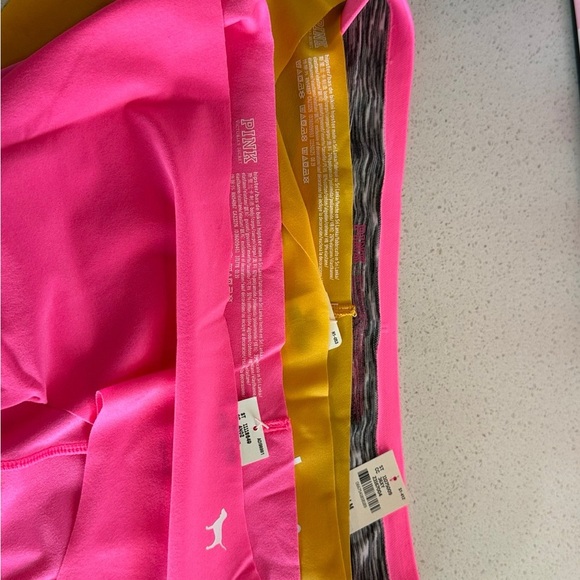 Victoria's Secret Pink set of 3
Hipster Bikini Panties NWT - Picture 4 of 4